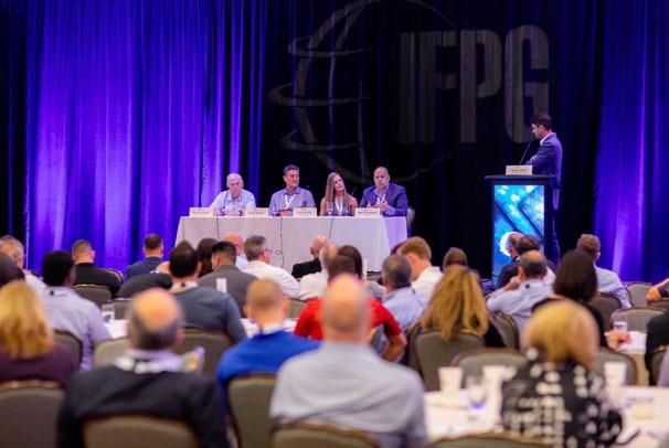Franchise experts panel discusses franchising future at IFPG Retreat with attendees