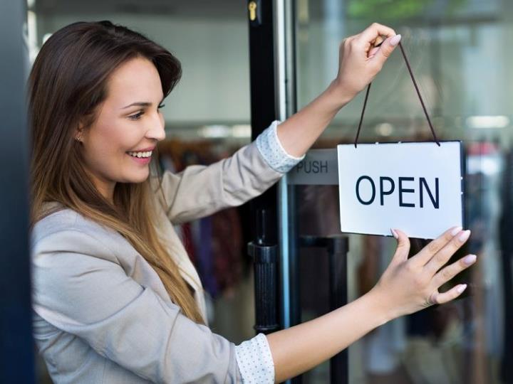 how to franchise a business